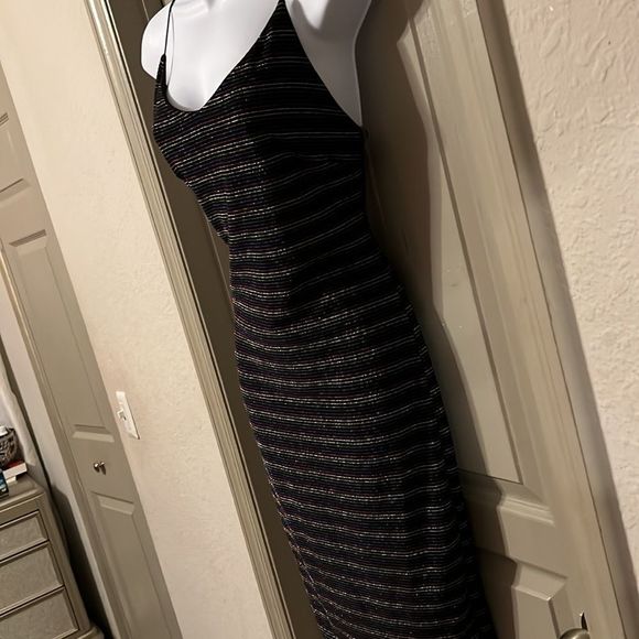 𝅺❤️spaghetti strap multi colored Bodycon dress - Picture 3 of 3